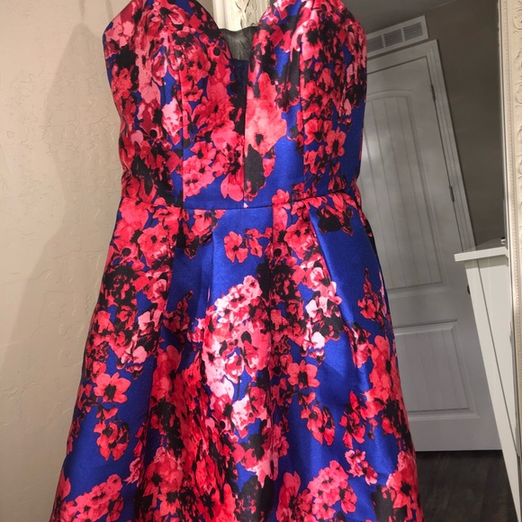 B. DARLING FIT AND FLARE DRESS - Picture 1 of 5